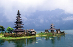 Danau Beratan Salah Satu Danau Terindah di Bali