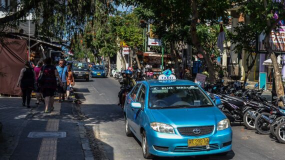 Kenali Tips dan Harga Naik Taxi di Bali